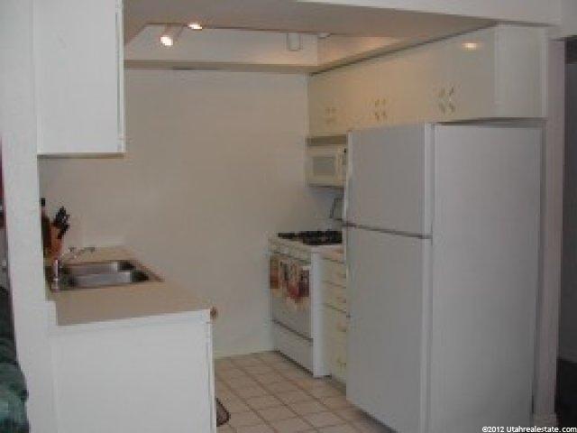 875 Arrowhead Ln #25, Murray, UT 84107 — photo 2