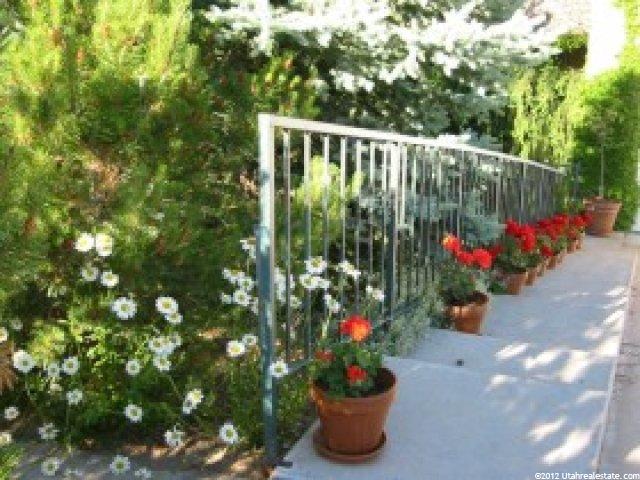 4289 Skyline Dr, Ogden, UT 84403 — photo 2