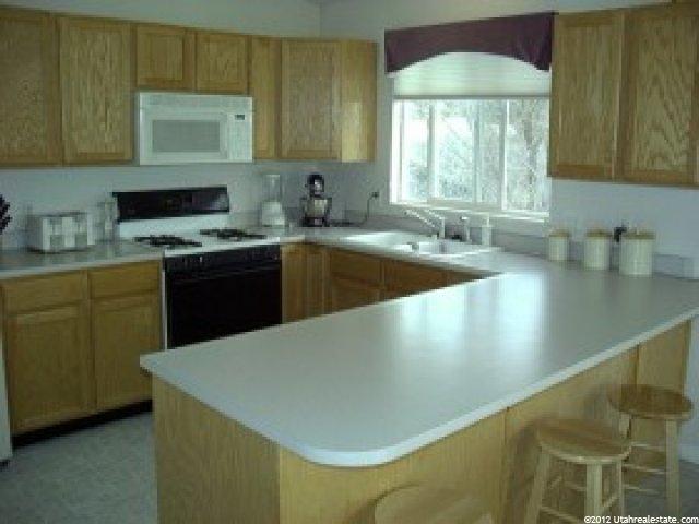 482 S 1300 E, Layton, UT 84041 — photo 2