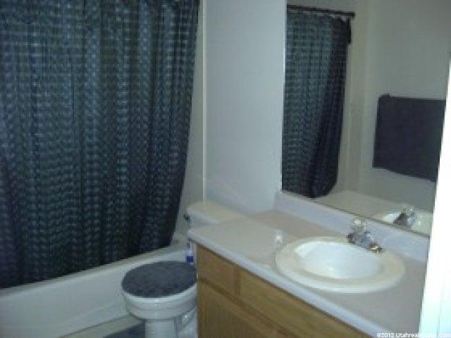 482 S 1300 E, Layton, UT 84041 — photo 3