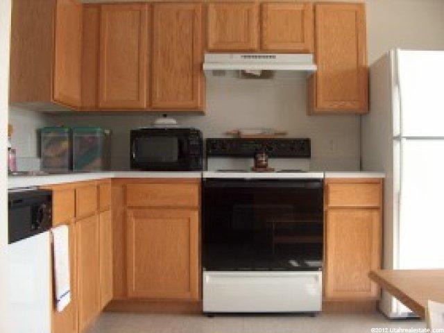 389 E 500 S, Clearfield, UT 84015 — photo 4