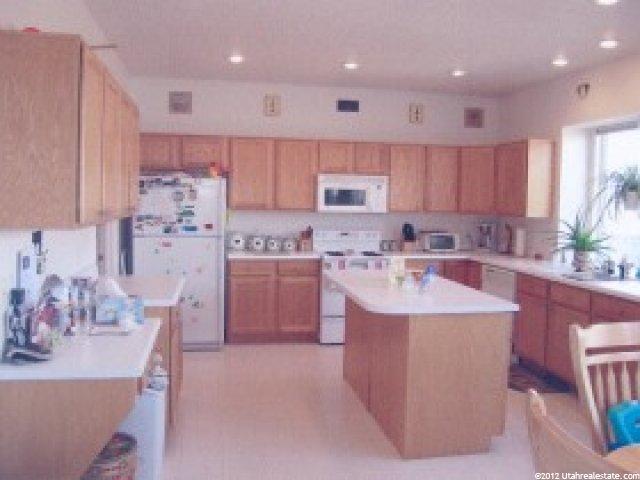 397 Brambleberry Ln, Draper, UT 84020 — photo 2
