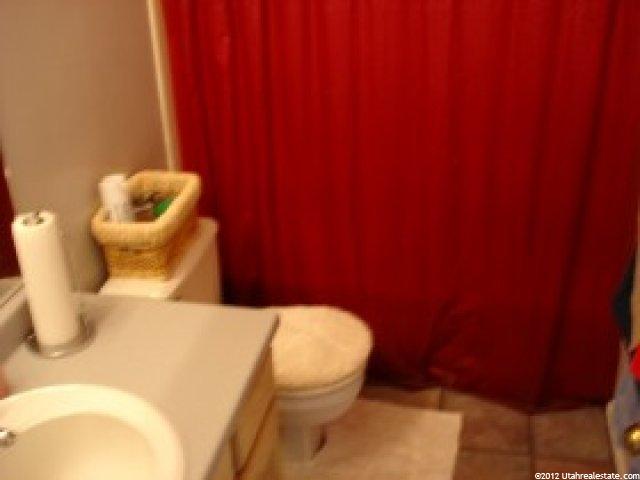 220 W 1650 N, Layton, UT 84041 — photo 4
