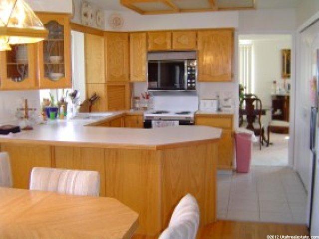 9221 Stone Point Pl, Sandy, UT 84093 — photo 6