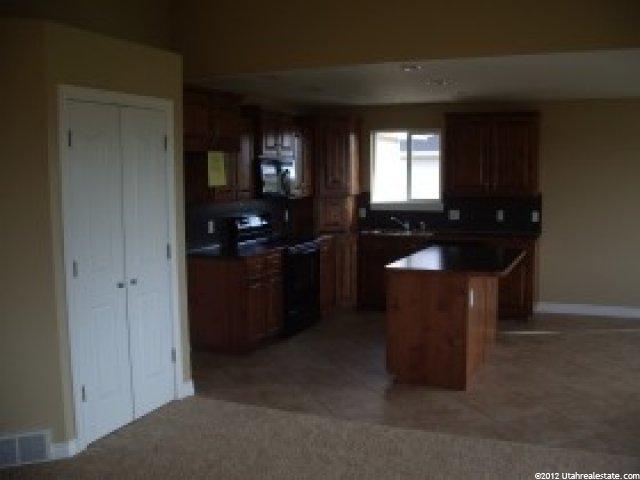 3389 N 2575 W, Farr West, UT 84404 — photo 6