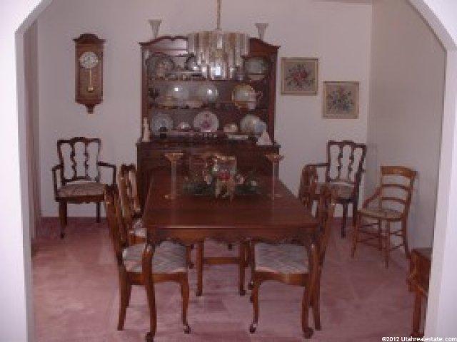 243 W 475 S, Layton, UT 84041 — photo 4
