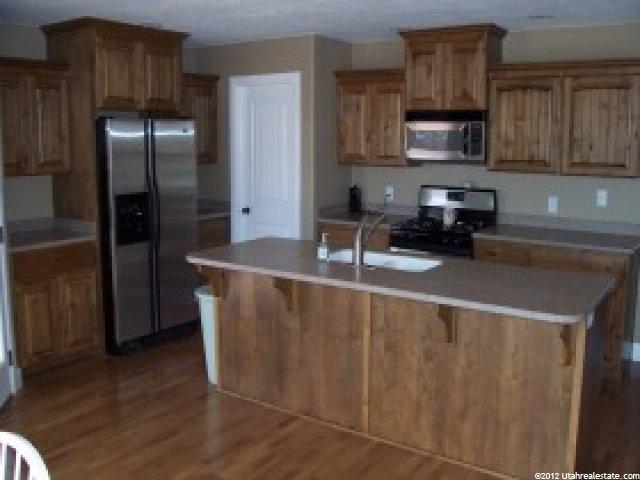 569 W 300 S, Hurricane, UT 84737 — photo 2