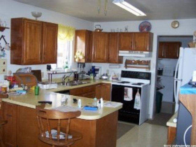 436 S 200 W, Nephi, UT 84648 — photo 2