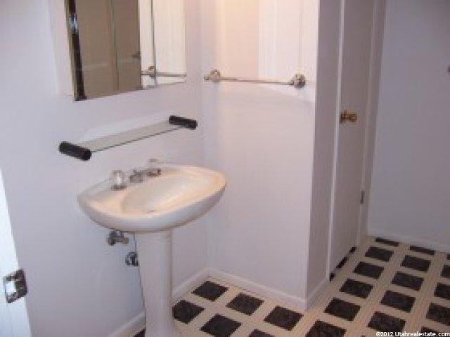 2568 E 1980 N, Layton, UT 84040 — photo 4