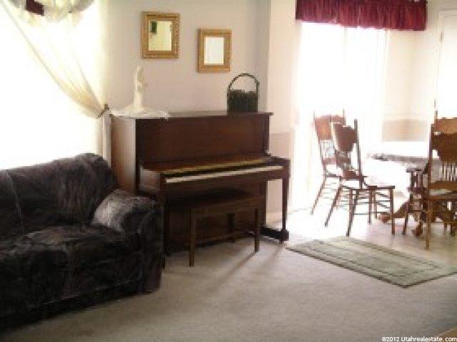 827 Flint St, Layton, UT 84041 — photo 2