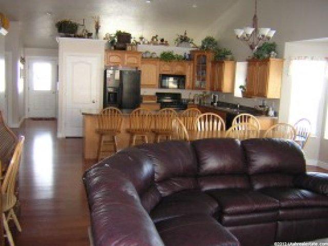 2740 Juniper Cir, North Logan, UT 84341 — photo 2