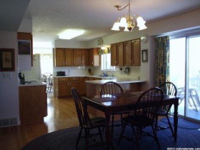 10052 S Rockview Cir, Sandy, UT 84092 — photo 4