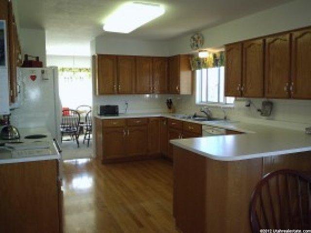 10052 S Rockview Cir, Sandy, UT 84092 — photo 5