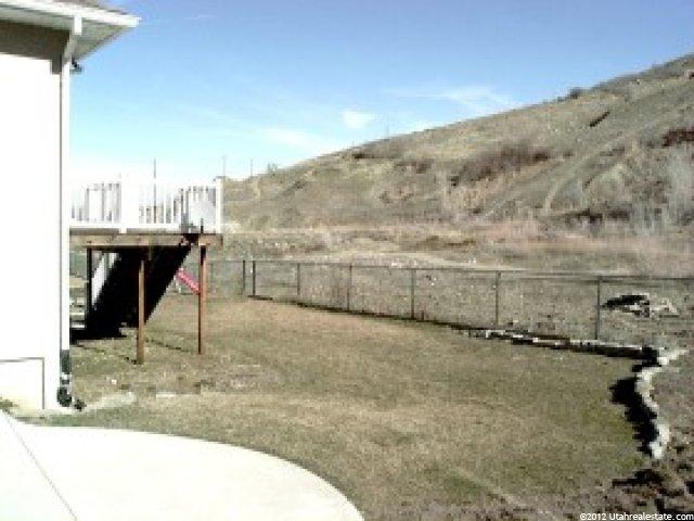 2128 Park Hills Dr, Centerville, UT 84014 — photo 5