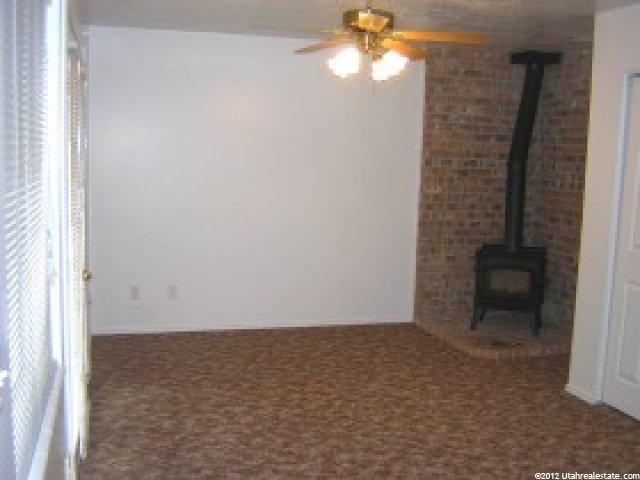 948 N 750 W, Clinton, UT 84015 — photo 6