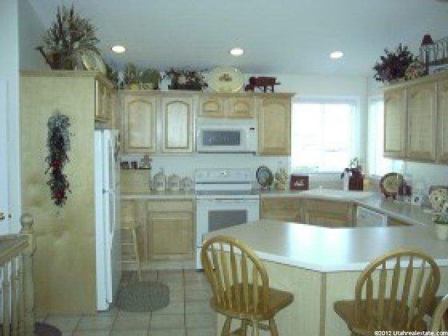 2302 N 75 E, Layton, UT 84041 — photo 2