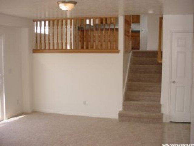 1631 N 2340 W, Clinton, UT 84015 — photo 4