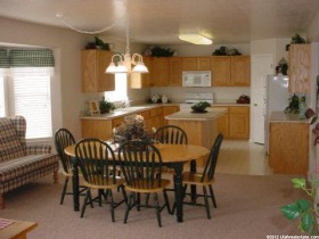 2579 W 2725 N, Farr West, UT 84404 — photo 2