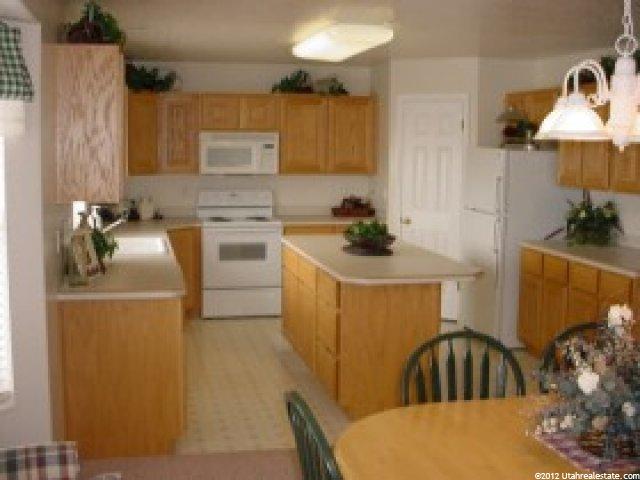 2579 W 2725 N, Farr West, UT 84404 — photo 4