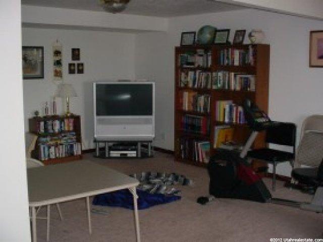 185 N 600 E, Hyrum, UT 84319 — photo 3