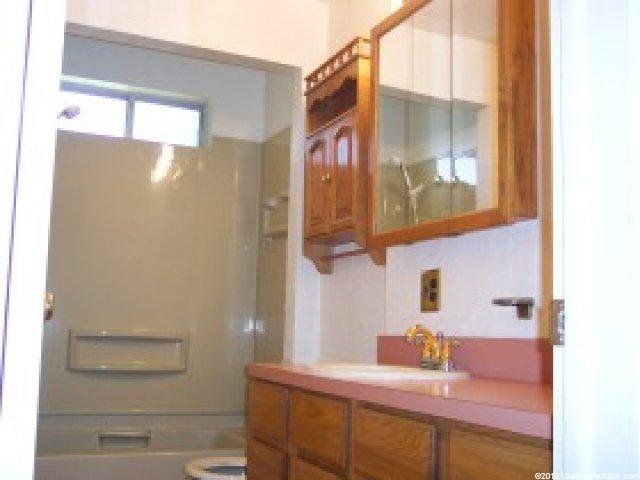 228 W 650 N, Clearfield, UT 84015 — photo 3