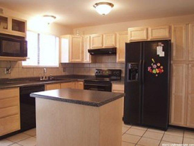 9448 Fox Cir, Sandy, UT 84092 — photo 4