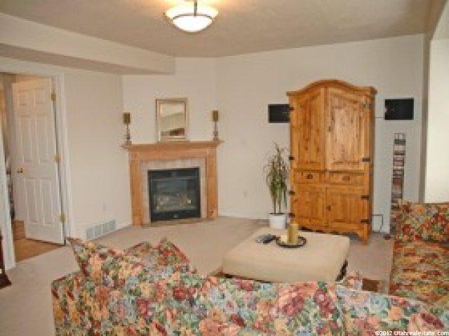 12 E Continental Dr, Farmington, UT 84025 — photo 7