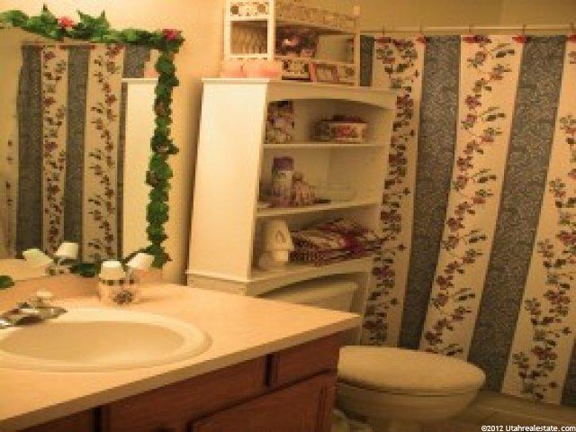 727 E 1900 N, North Ogden, UT 84414 — photo 6
