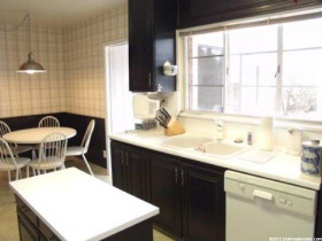 2410 E Stringham Ave, Salt Lake City, UT 84109 — photo 2