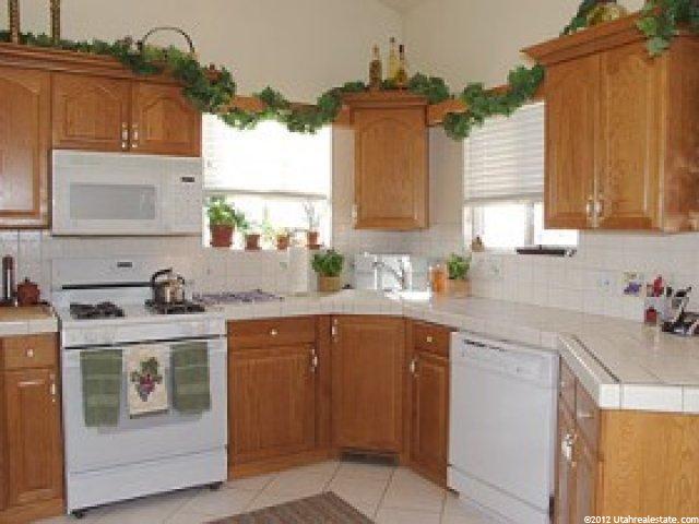 3323 N 1050 E, Layton, UT 84040 — photo 3
