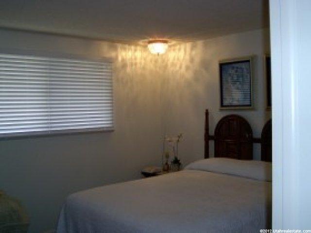 5038 S 2600 W, Roy, UT 84067 — photo 5
