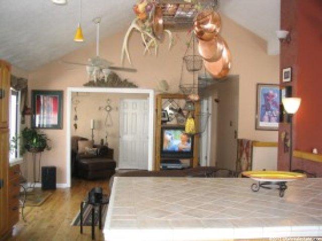 3677 Oakridge Dr, Bountiful, UT 84010 — photo 4