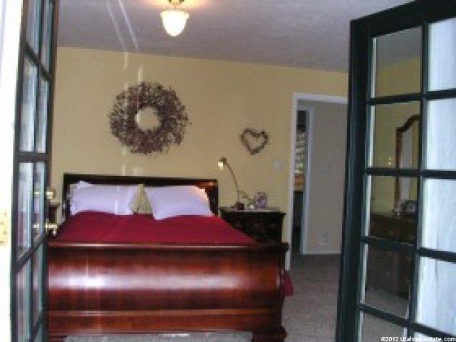 2070 Falcon Hill Dr, Sandy, UT 84092 — photo 6
