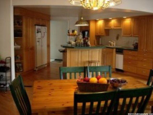 8715 Sundance Dr, Sandy, UT 84093 — photo 2