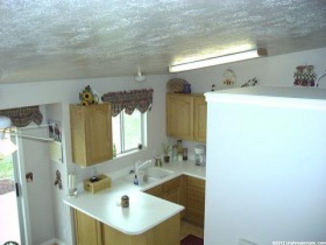 387 W 25 S, Clearfield, UT 84015 — photo 5