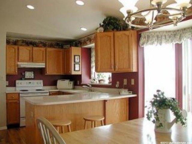 9856 S Mumford Dr E, Sandy, UT 84094 — photo 3