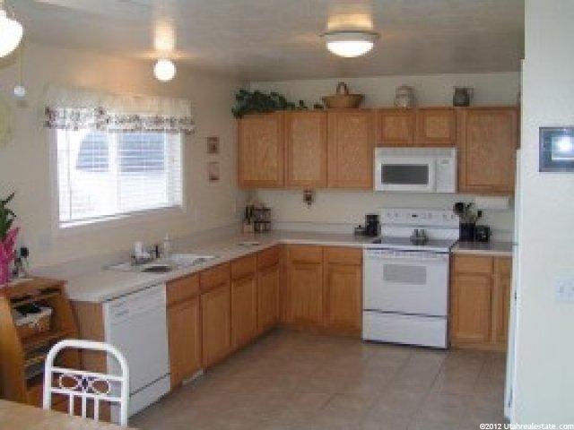 2142 W 2220 N, Clinton, UT 84015 — photo 2
