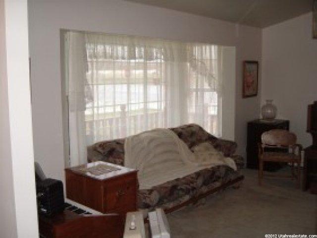 5577 S 3450 W, Roy, UT 84067 — photo 4