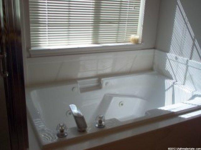 2968 W 1950 N, Clinton, UT 84015 — photo 4