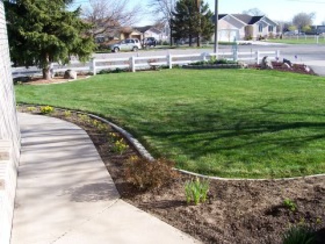330 E Durfee St, Grantsville, UT 84029 — photo 7