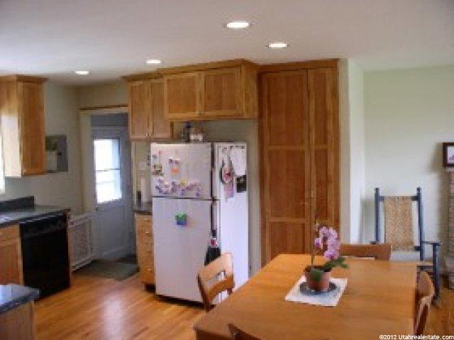 4274 S Jeannine Dr E, Murray, UT 84107 — photo 4