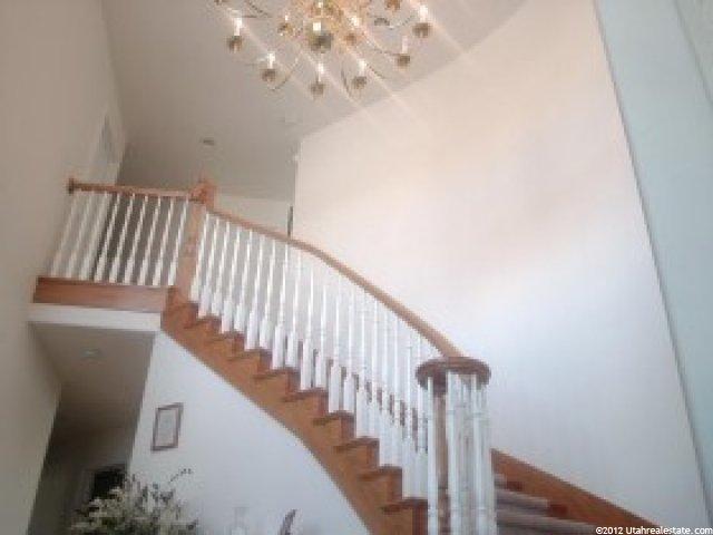 1530 E Beechwood Dr, Layton, UT 84040 — photo 2