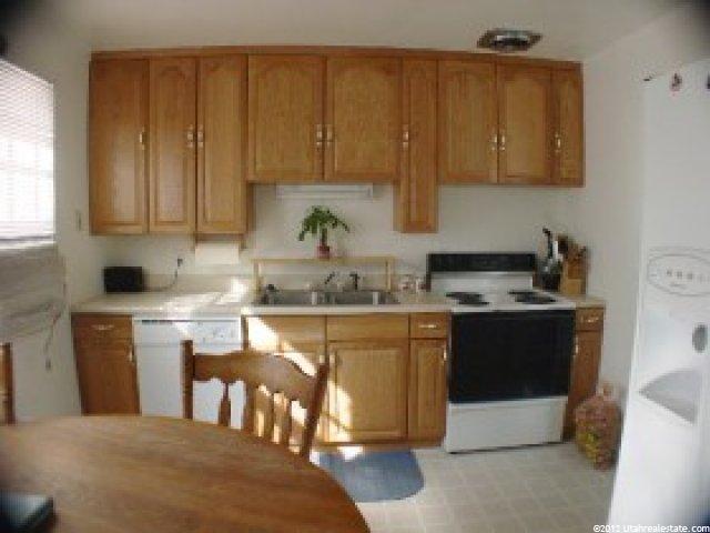 968 E 1000 S, Clearfield, UT 84015 — photo 3