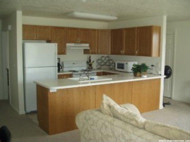 9269 Jefferson Ln, Sandy, UT 84070 — photo 2
