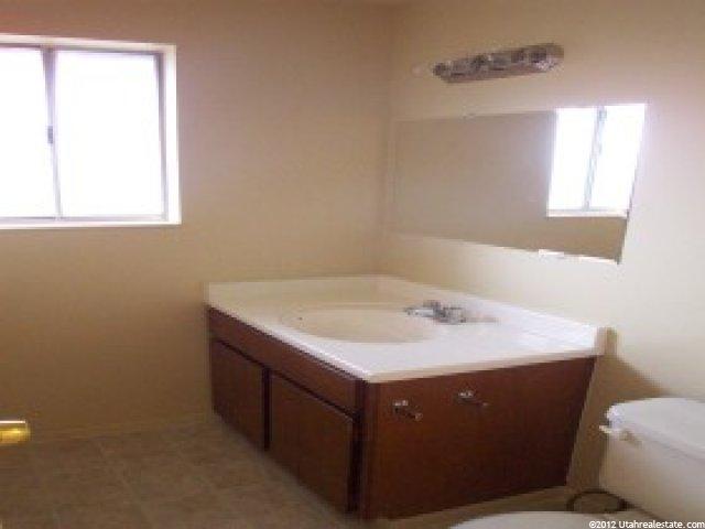 1021 Doxey St, Ogden, UT 84403 — photo 3