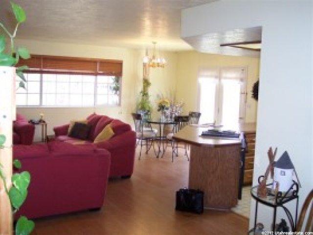 1075 Barnes Dr, Kaysville, UT 84037 — photo 4