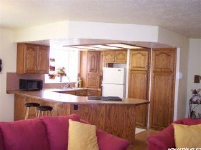 1075 Barnes Dr, Kaysville, UT 84037 — photo 5