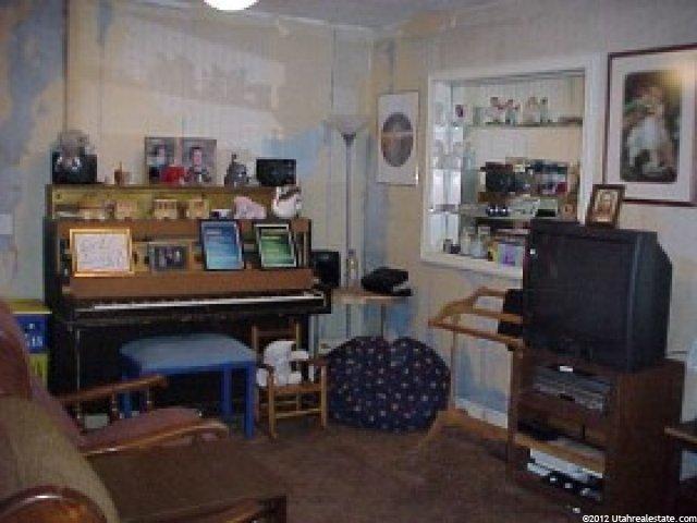 1047 Oak St, Ogden, UT 84401 — photo 3