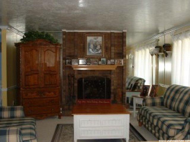 875 E 3400 N, Layton, UT 84040 — photo 2