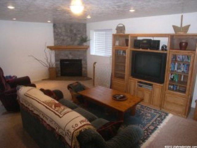 1076 W 1875 N, Clinton, UT 84015 — photo 6
